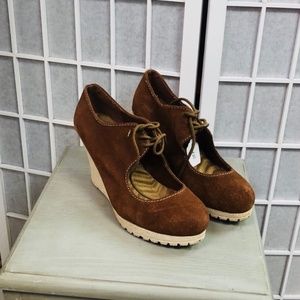 Suede, Woman, Shoes Suede,Honey color, size 9,platform,upper chord.!